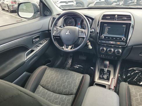 Used 2025 Mitsubishi Outlander Sport ES AWD/4WD image 15
