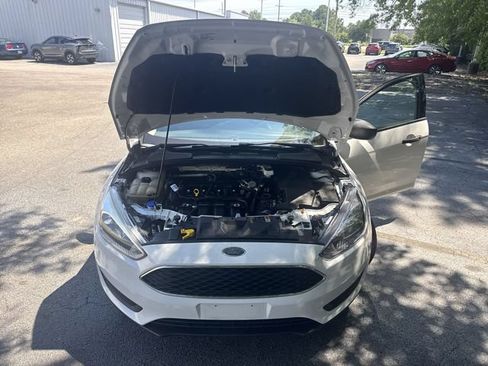 Used 2018 Ford Focus S FWD image 29