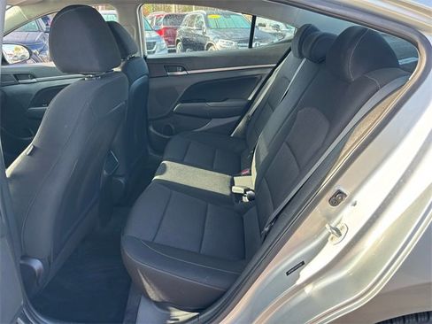 Used 2018 Hyundai Elantra SEL image 6