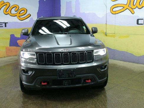 Used 2019 Jeep Grand Cherokee Trailhawk w/ Trailhawk Luxury Group image 3