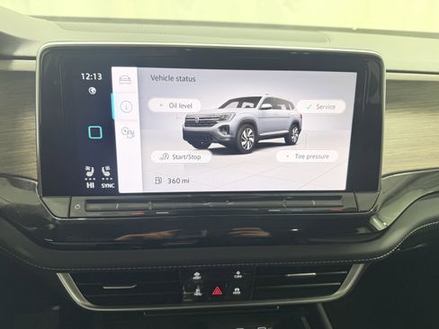 Used 2025 Volkswagen Atlas SEL image 21