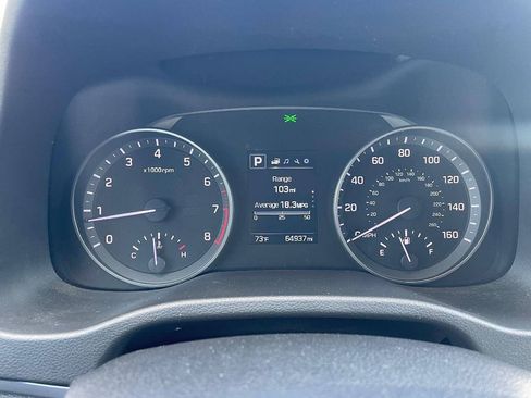 Used 2018 Hyundai Elantra Limited FWD image 16