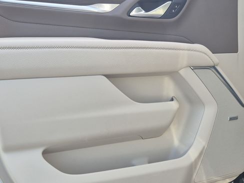 Used 2022 GMC Yukon Denali AWD/4WD image 14