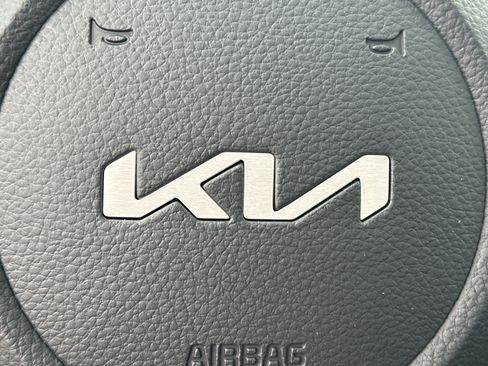 New 2026 Kia Seltos EX FWD image 25