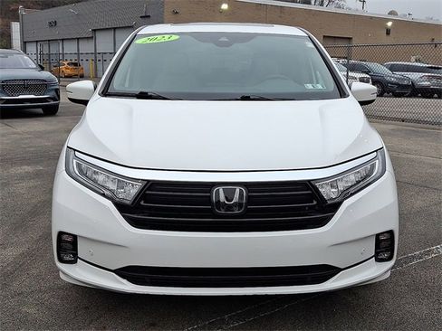 Used 2023 Honda Odyssey Touring image 2