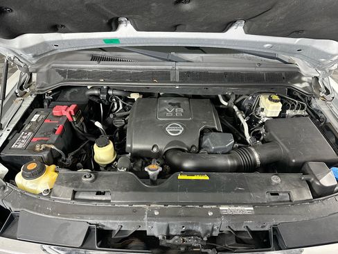 Used 2015 Nissan Armada Platinum w/ 2nd Row Captain Seat Package image 33