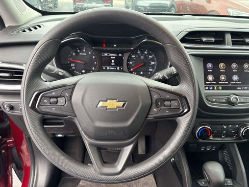 Used 2023 Chevrolet TrailBlazer LT image 15