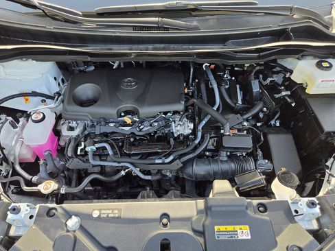 Used 2025 Toyota Sienna LE FWD image 31