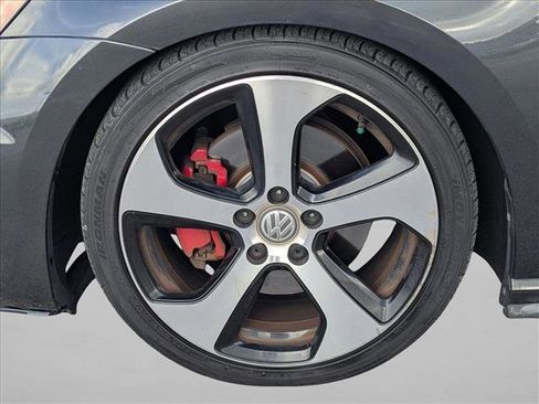 Used 2017 Volkswagen GTI S image 10
