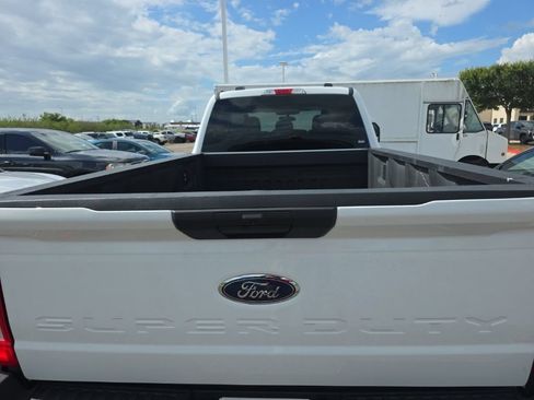 Used 2025 Ford F350 XLT AWD/4WD image 9
