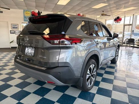 Used 2021 Nissan Rogue SV AWD/4WD image 7