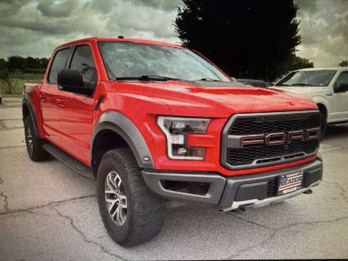 Used 2018 Ford F150 Raptor w/ Equipment Group 802A Luxury AWD/4WD image 8