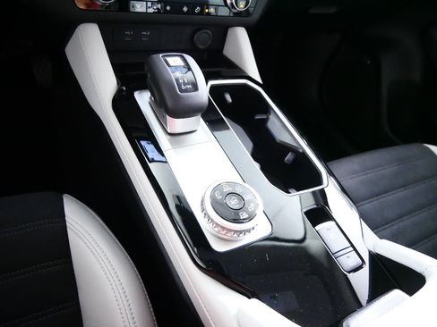 New 2026 Mitsubishi Outlander SE AWD/4WD image 6