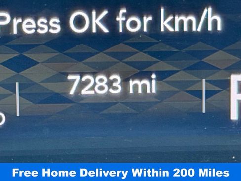 Used 2025 Jeep Wrangler Unlimited Sahara image 31