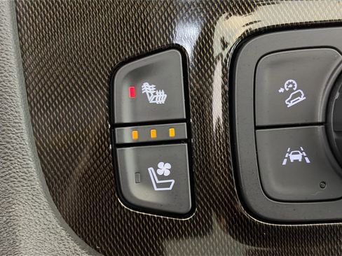 Certified 2023 GMC Acadia AT4 w/ Technology Package image 30