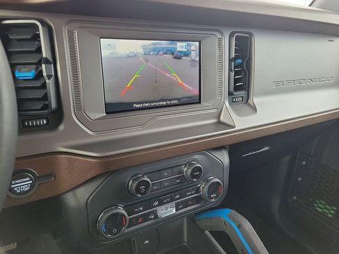 Used 2023 Ford Bronco Outer Banks image 14
