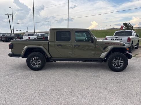 New 2026 Jeep Gladiator Mojave image 7