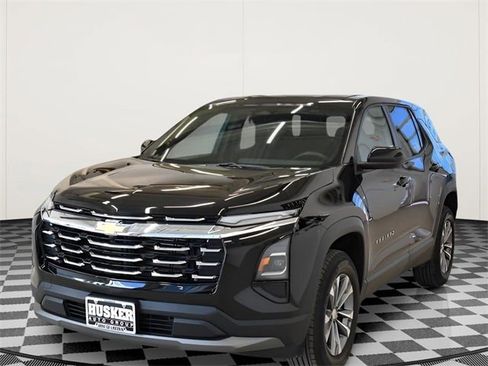 Used 2025 Chevrolet Equinox LT image 9