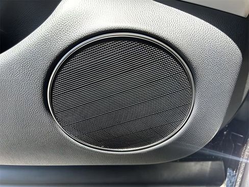 New 2026 Genesis GV70 2.5T Select image 22