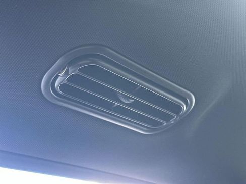 Used 2022 Ford Expedition Limited AWD/4WD image 21