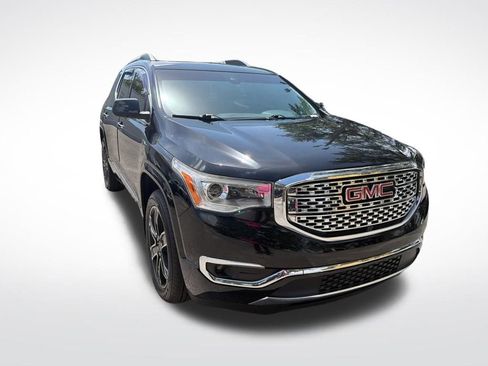 Used 2017 GMC Acadia Denali w/ Technology Package AWD/4WD image 2