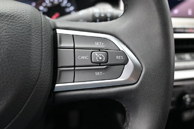Certified 2024 Jeep Compass Latitude AWD/4WD image 27