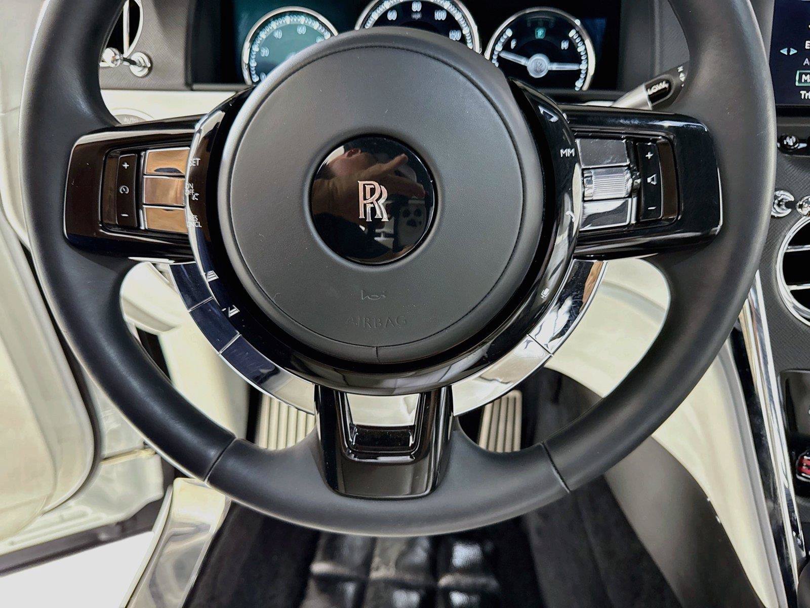 Used 2022 Rolls-Royce Cullinan w/ Cullinan Package AWD/4WD image 20