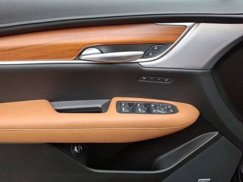 Certified 2022 Cadillac XT5 Premium Luxury image 14