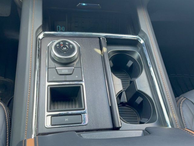 Used 2024 Ford Expedition Platinum RWD image 24