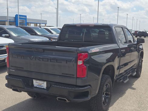 Certified 2021 Chevrolet Silverado 1500 Custom Trail Boss w/ LPO, Dark Essentials Package AWD/4WD image 3