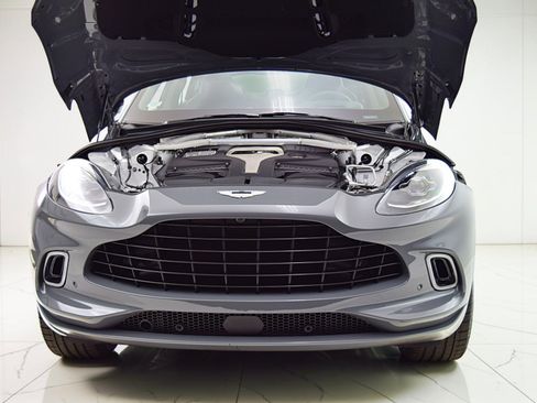Used 2023 Aston Martin DBX AWD/4WD image 17