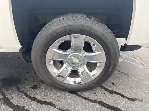 Certified 2018 Chevrolet Silverado 1500 LTZ w/ LTZ Plus Package image 16