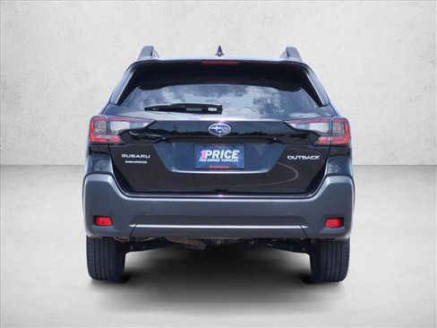 Used 2024 Subaru Outback Premium AWD/4WD image 6