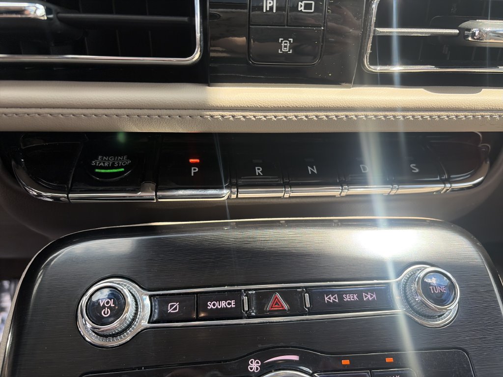 Certified 2023 Lincoln Nautilus Reserve AWD/4WD image 40