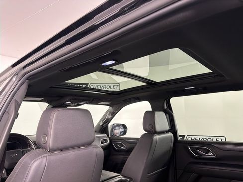 Used 2023 Chevrolet Suburban RST w/ Luxury Package image 13