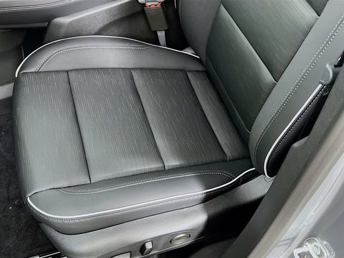 New 2026 Buick Enclave Sport Touring w/ Super Cruise Package image 17