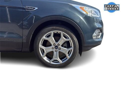 Used 2019 Ford Escape Titanium image 9