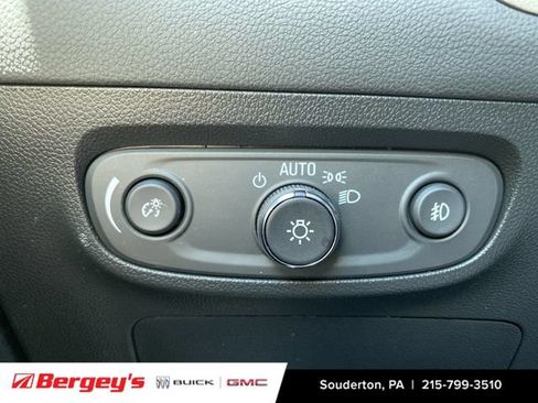Certified 2023 Buick Encore GX Preferred w/ Cold Weather Comfort Package FWD image 21