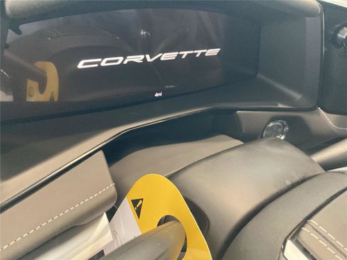 New 2026 Chevrolet Corvette Stingray Premium Conv w/ Z51 Performance Package RWD image 9