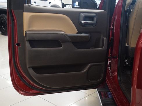 Used 2018 GMC Sierra 2500 Denali w/ Duramax Plus Package AWD/4WD image 70