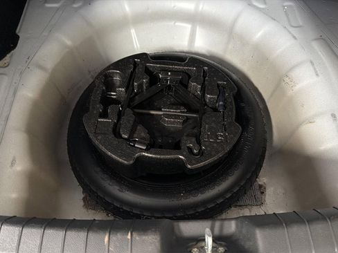 Used 2018 Hyundai Elantra SEL image 10