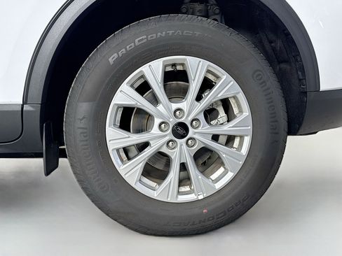 Used 2025 Ford Escape Active AWD/4WD image 30