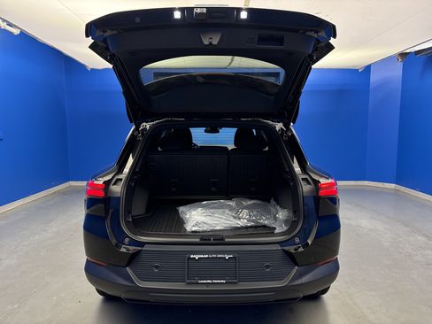 New 2026 Chevrolet Equinox EV LT w/ Comfort Package image 28