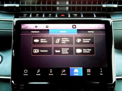 Used 2024 Jeep Grand Cherokee L Limited w/ Luxury Tech Group II image 14