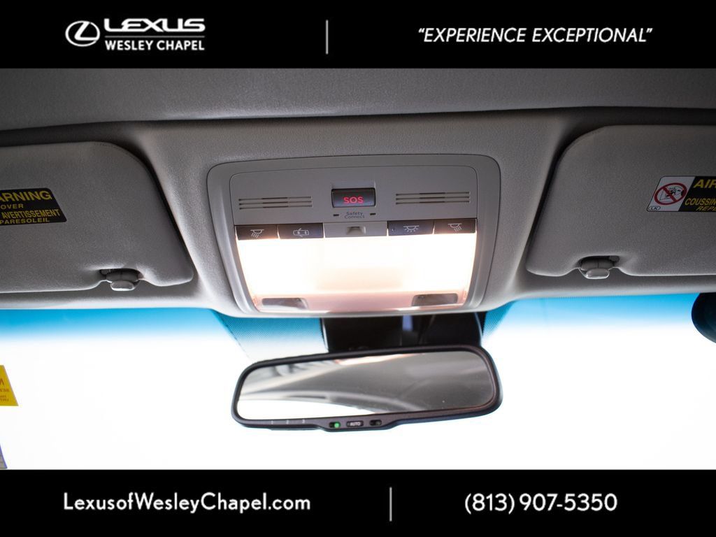 Used 2015 Lexus IS 250C w/ Luxury Package RWD image 21