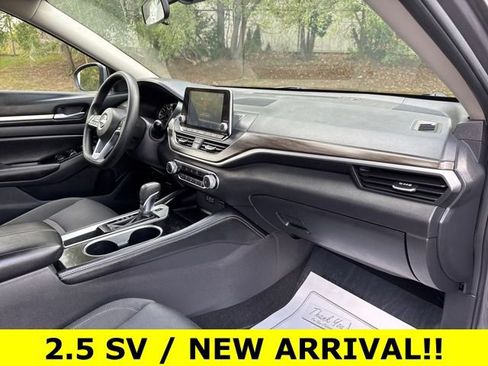 Used 2023 Nissan Altima 2.5 SV image 27
