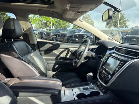 Used 2016 Nissan Murano Platinum w/ Platinum Technology Package FWD image 25