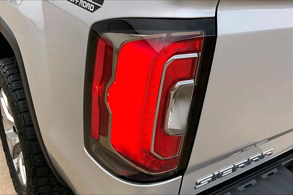 Used 2018 GMC Sierra 1500 SLT w/ Texas SLT Premium Package AWD/4WD image 37