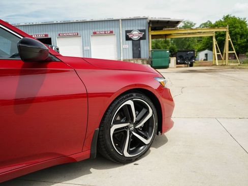 Used 2021 Honda Accord Sport image 18