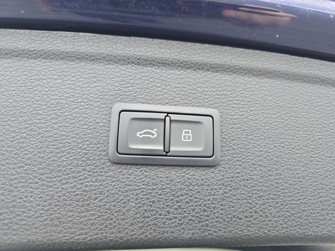 Used 2022 Audi Q5 2.0T Premium image 12